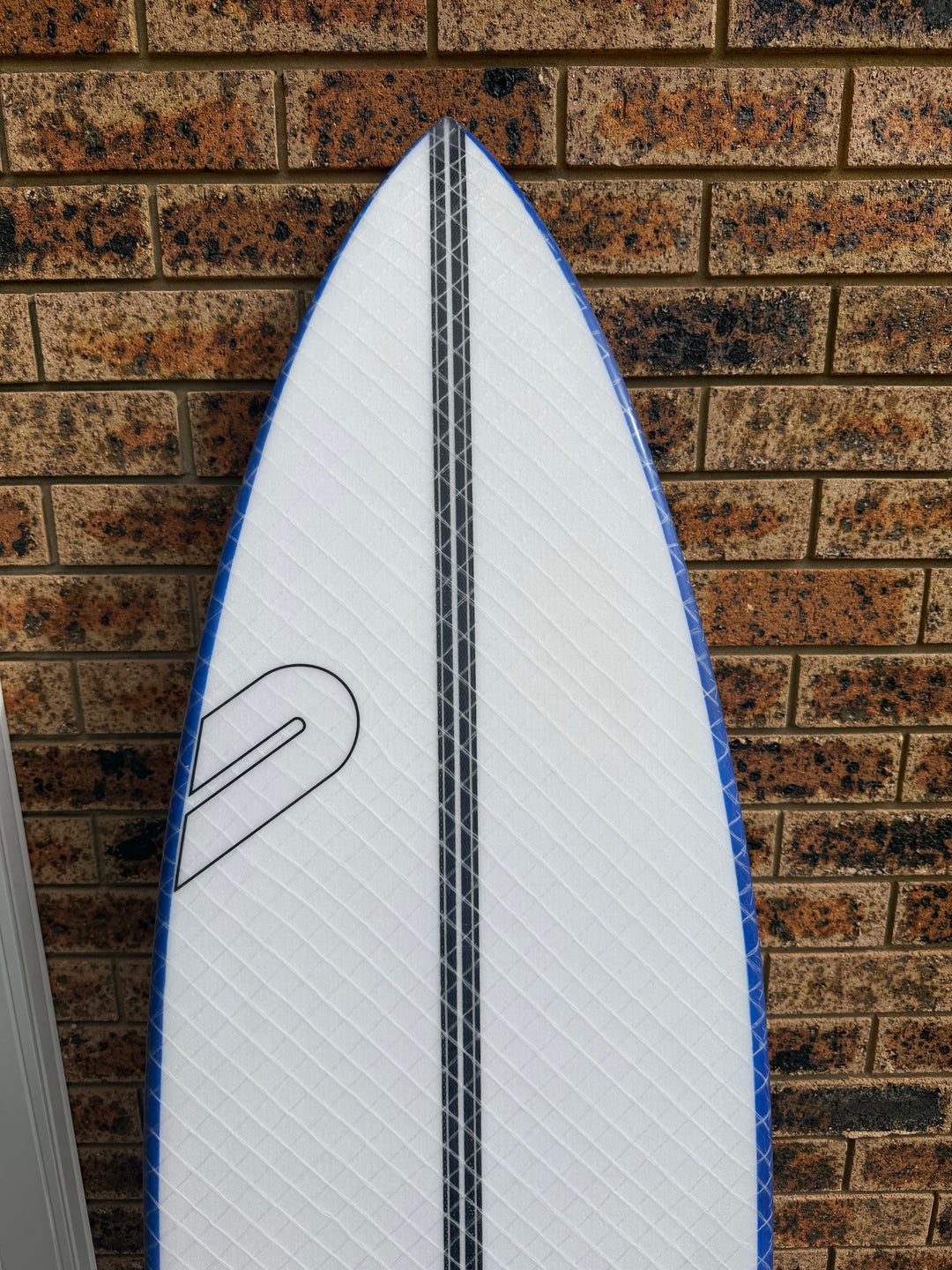Dylan Longbottom RX5 | 6.0 x 19 1/4 x 2.5 - 30.34 litres