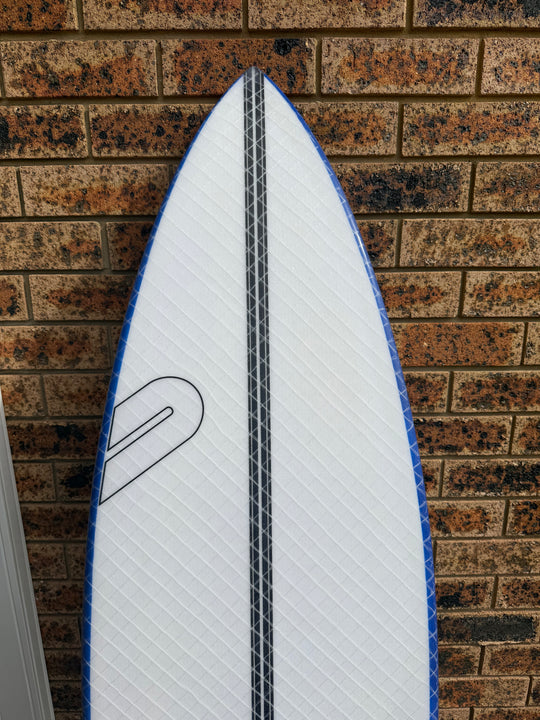 Dylan Longbottom RX5 | 6.0 x 19 1/4 x 2.5 - 30.34 litres